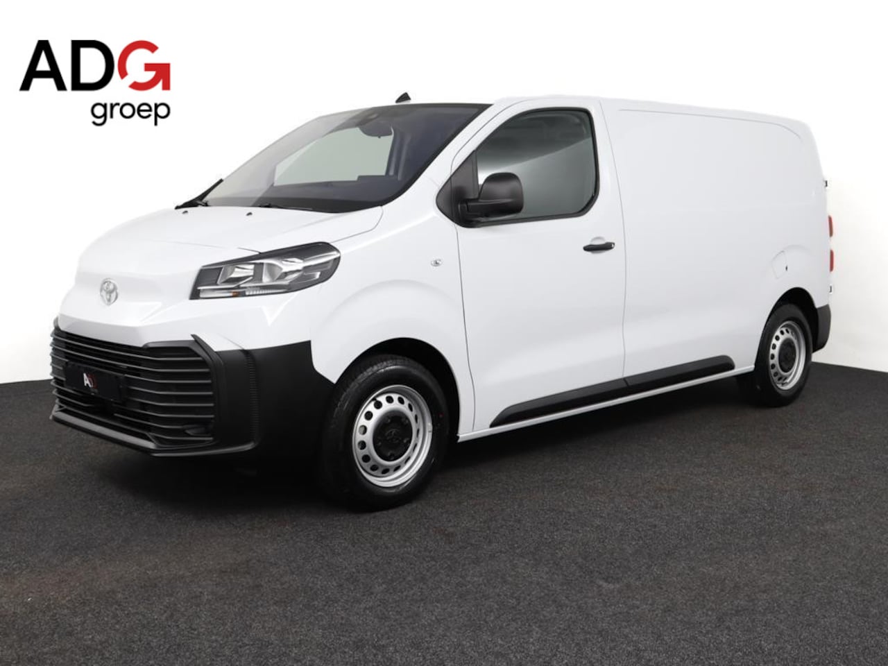 Toyota ProAce Worker - 2.0 D-4D L1 Challenger Toyota PROACE Worker 2.0 D-4D Challenger | Nieuw direct leverbaar | - AutoWereld.nl