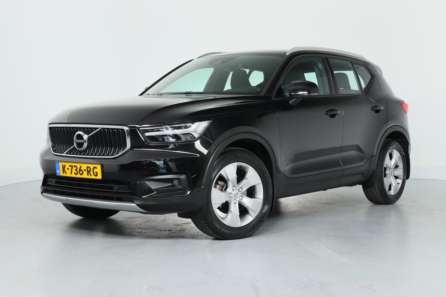 Volvo XC40 - 1.5 T3 Business Pro | 1e Eigenaar! | Trekhaak Wegklapbaar | Clima | Camera | Cruise Adapti - AutoWereld.nl