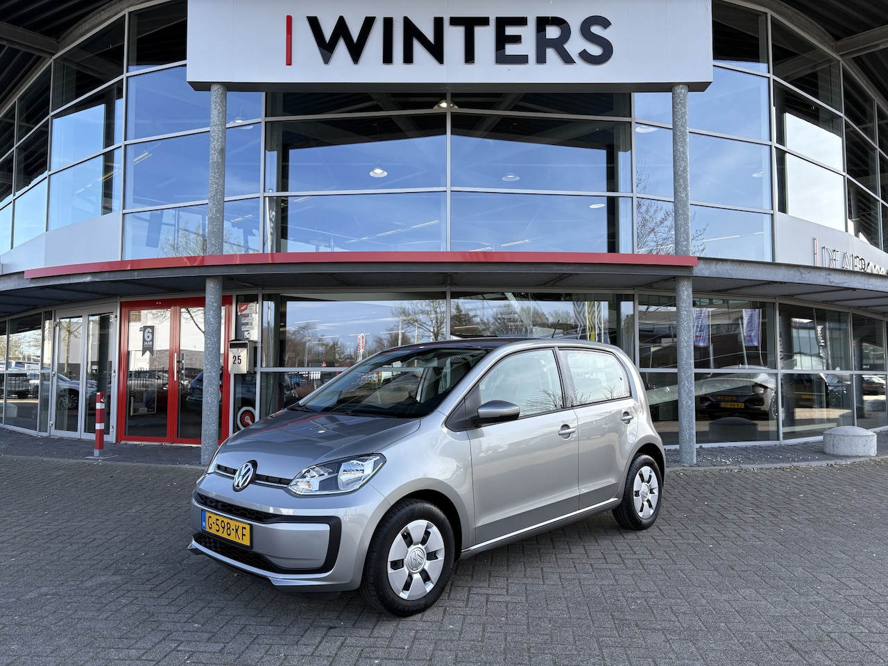 Volkswagen Up! - 1.0 BMT move up! 5 drs Airco Bluetooth DAB - AutoWereld.nl