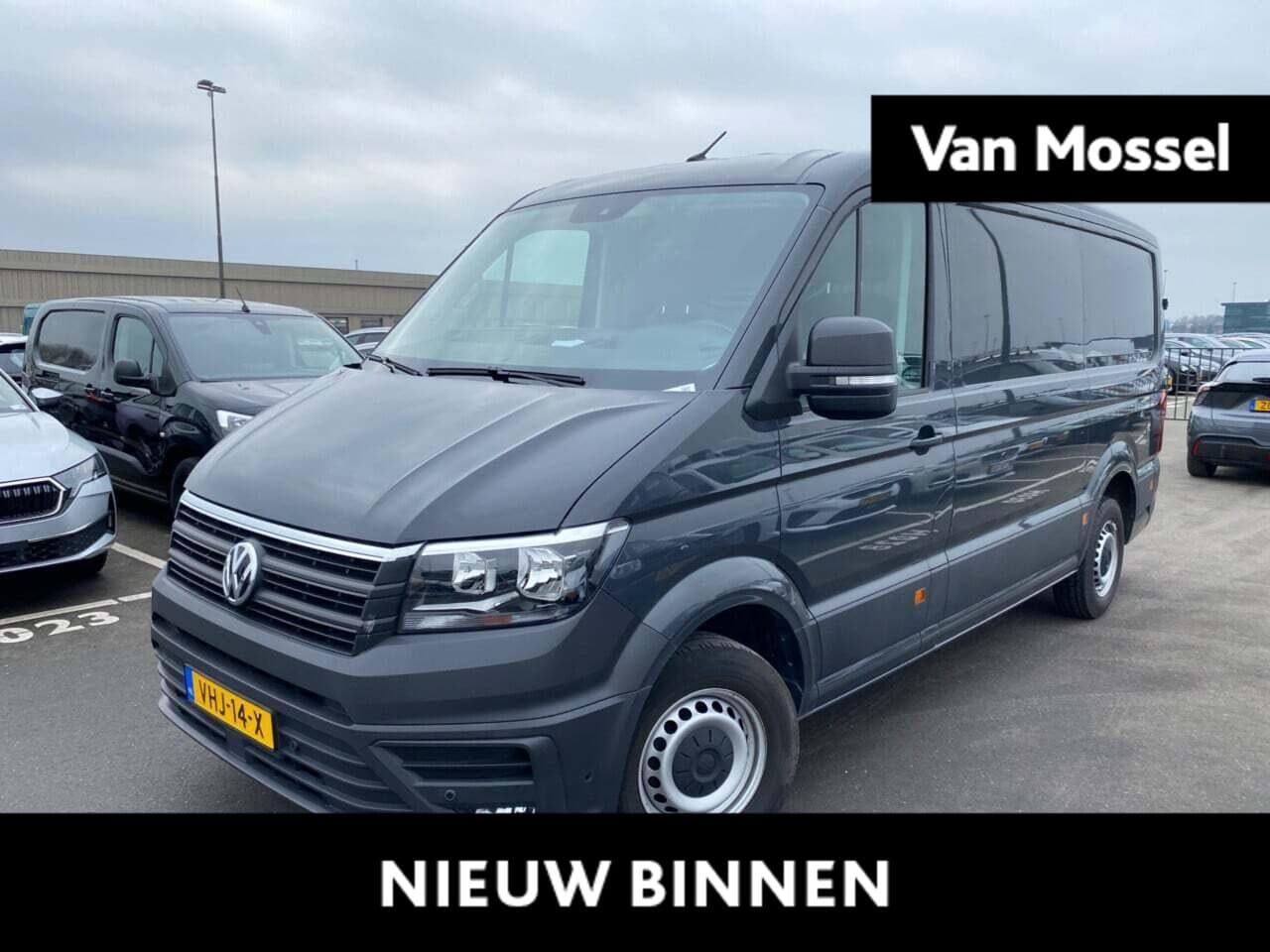 Volkswagen Crafter - 35 2.0 TDI L3H2 Highline | Camera | Parkeerhulp voor + achter | Navigatie | Cruise control - AutoWereld.nl