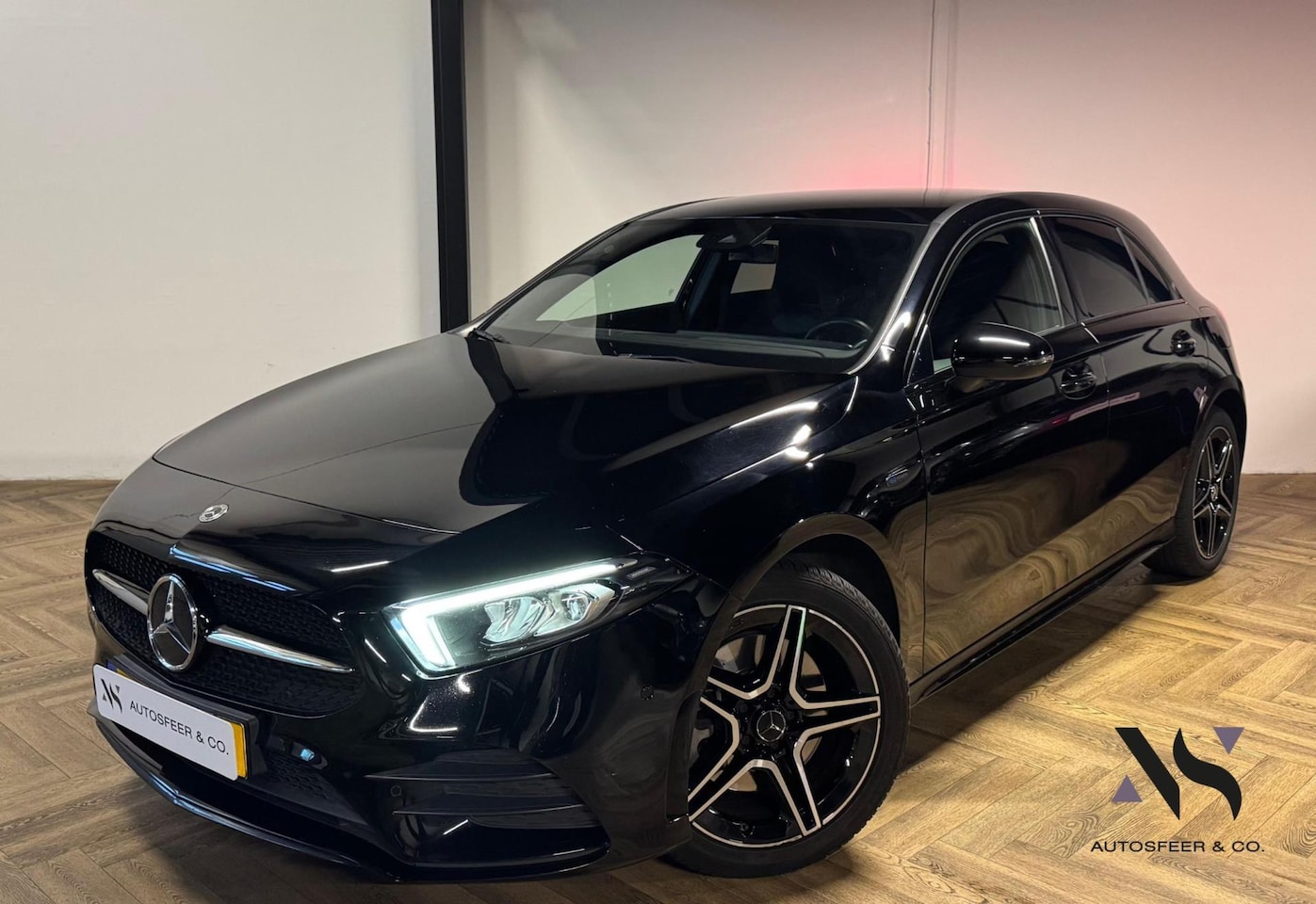 Mercedes-Benz A-klasse - 250 e Business Solution AMG SFEER PDC - AutoWereld.nl