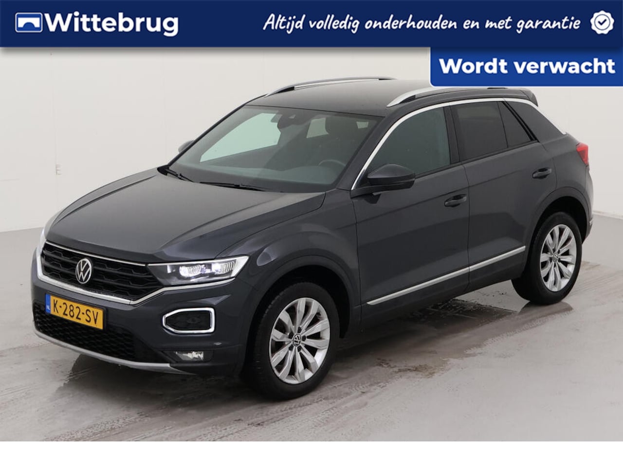 Volkswagen T-Roc - 1.5 TSI Sport DSG/ Digitale Cockpit/ Led/  Luxe Sportint. / Clima/ Navi/ / Parkeersensoren - AutoWereld.nl