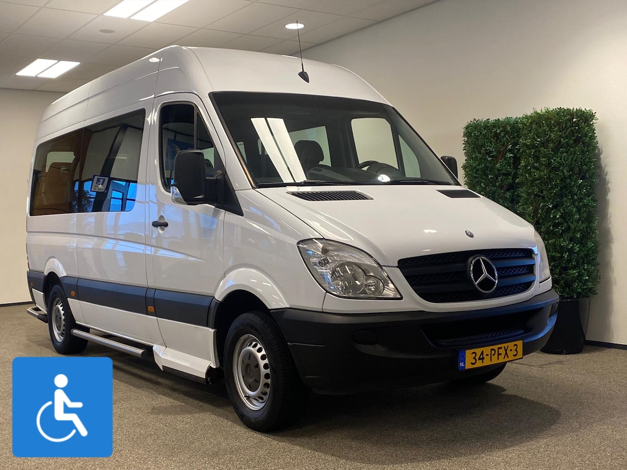 Mercedes-Benz Sprinter - L2H2 Rolstoelbus Groepsvervoer - AutoWereld.nl