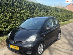 Toyota Aygo - 1.0-12V Access apk tot 15 maart 2026 met airco