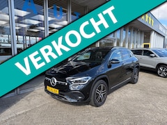 Mercedes-Benz GLA-Klasse - 250 e Luxury Line plug-in hybride / PANORAMADAK / ELEKTISCHE ACHTERKLEP