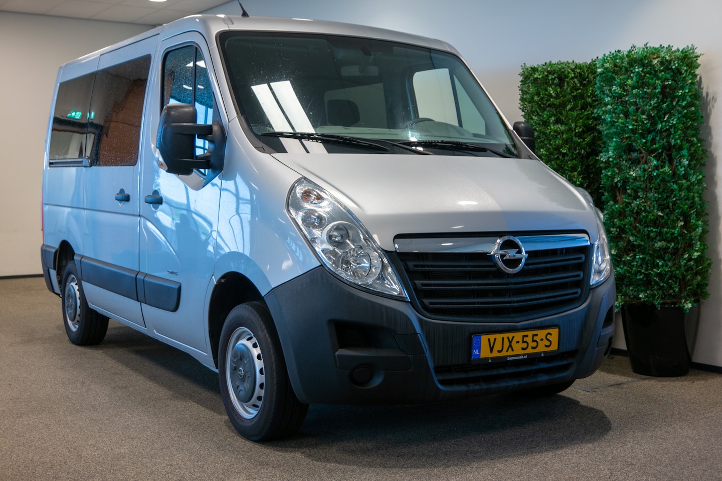 Opel Movano - L1H1 Rolstoelauto Automaat - AutoWereld.nl