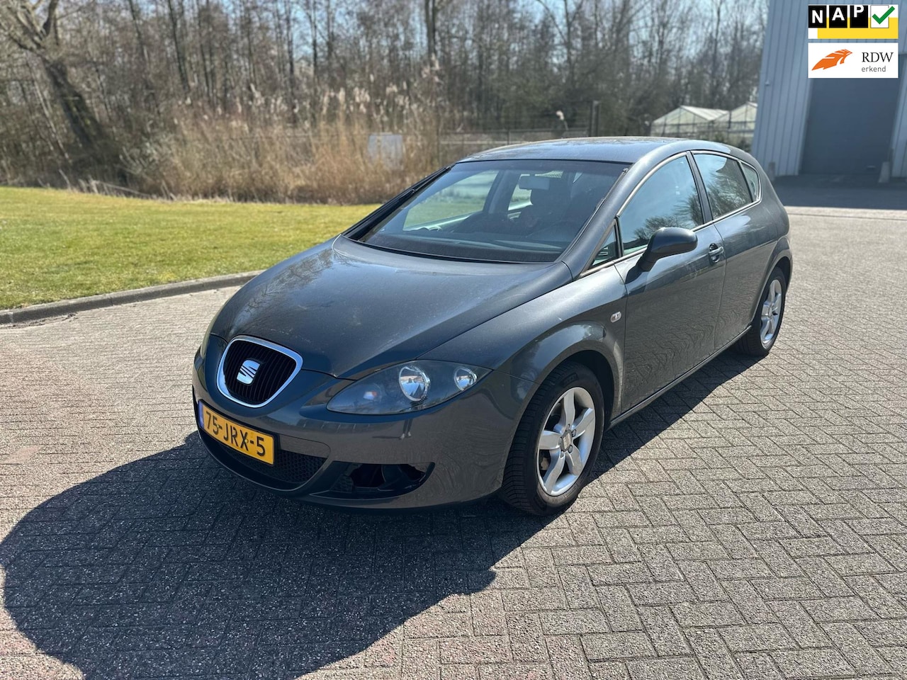 Seat Leon - 1.4 1.4/NIEUWE APK - AutoWereld.nl