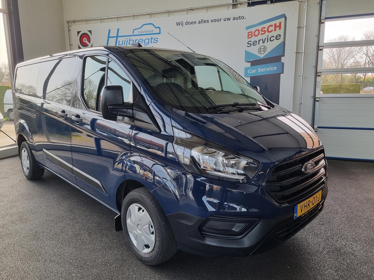 Ford Transit Custom - GB 2.0 TDCi 105PK 300 L2H1 - AutoWereld.nl