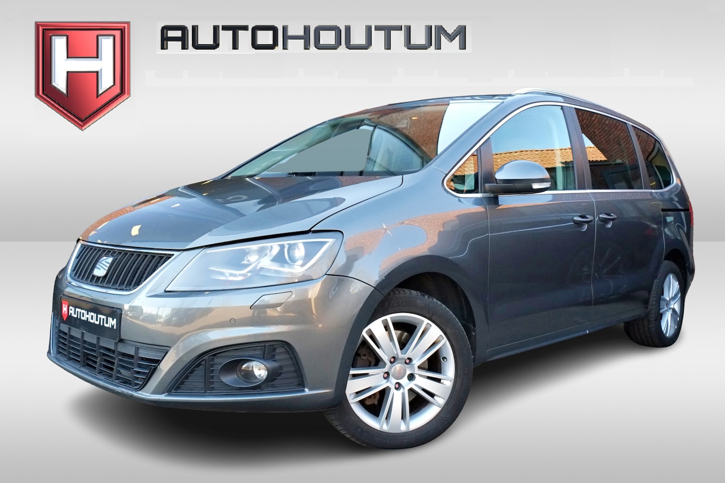 Seat Alhambra - 1.4 TSI Businessline Executive 7p Panoramadak, Elektrische schuifdeuren, Achteruitrijcamer - AutoWereld.nl