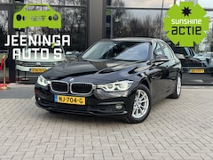 BMW 3-serie - 318i High Executive | gr. Navi | LED | el. trekhaak