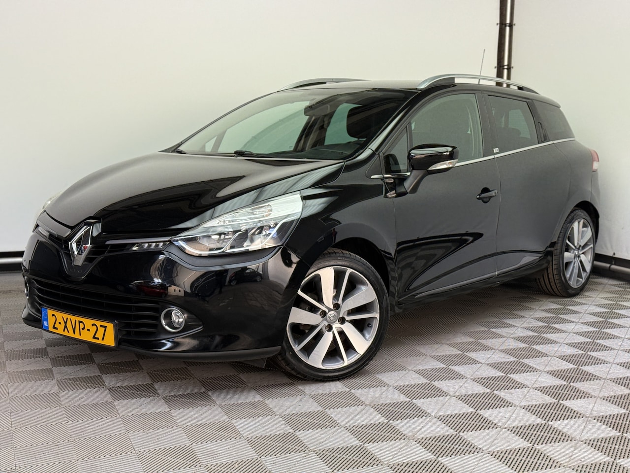 Renault Clio Estate - 0.9 TCe Night&Day R-Link Camera LM17" NL Auto - AutoWereld.nl