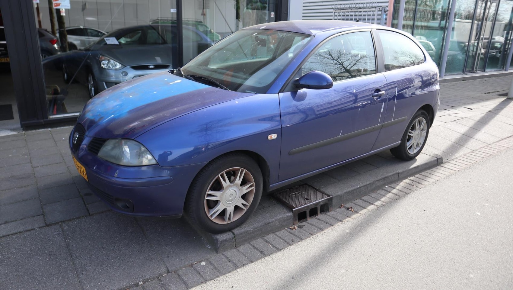 Seat Ibiza - 1.4-16V Sport RIJD EN SCHAKELT GOED - AutoWereld.nl