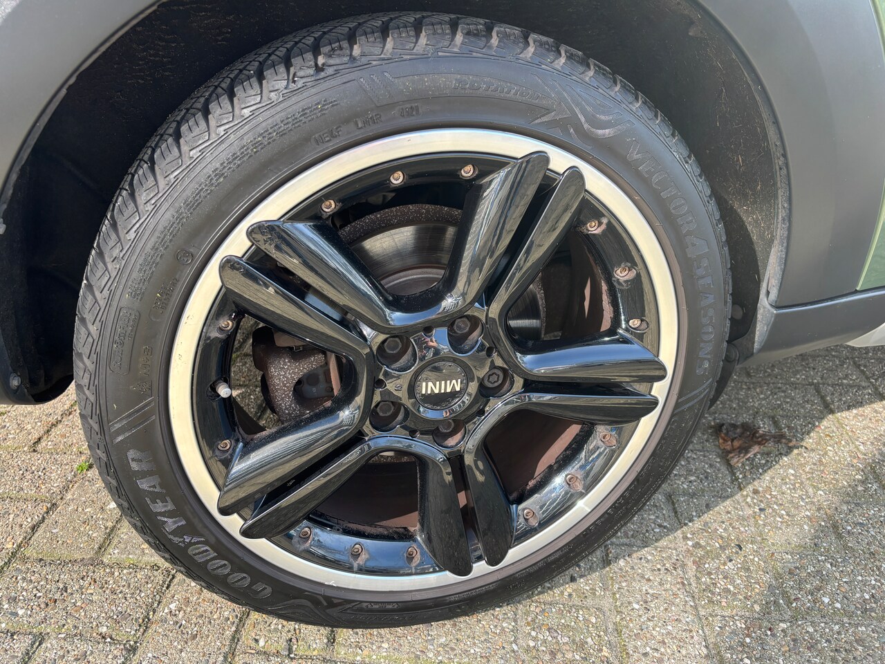 MINI Countryman - 1.6 Cooper S ALL4 Knockout Edition | Leder sportstoelen. 5-zits. Navi. Xenon.