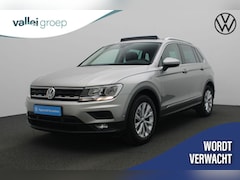 Volkswagen Tiguan - 1.5 TSI 150 pk ACT Comfortline Business | Panoramadak | Trekhaak | Achteruitrijcamera | Na