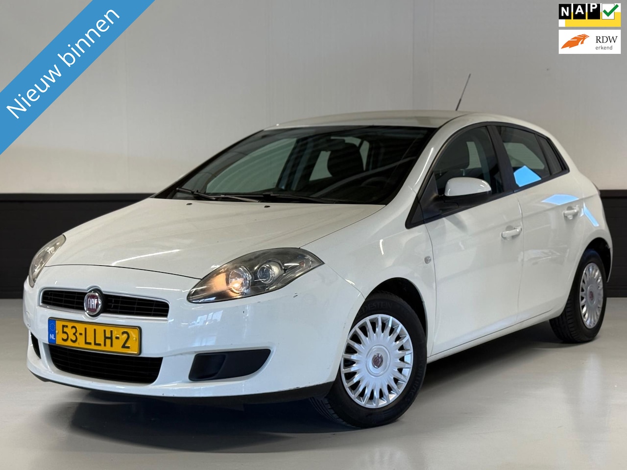 Fiat Bravo - 1.4 90PK Actual Airco| CarPlay!!! - AutoWereld.nl