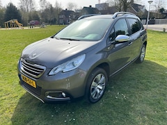 Peugeot 2008 - 1.2 PureTech Style *NAVIGATIE*CRUISE-CONTROL*PDC*LM-VELGEN*1ste Eign