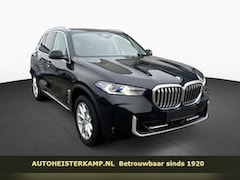 BMW X5 - xDrive30d ACC Panoramadak Trekhaak Head-Up Comfortstoelen Harman Kardon