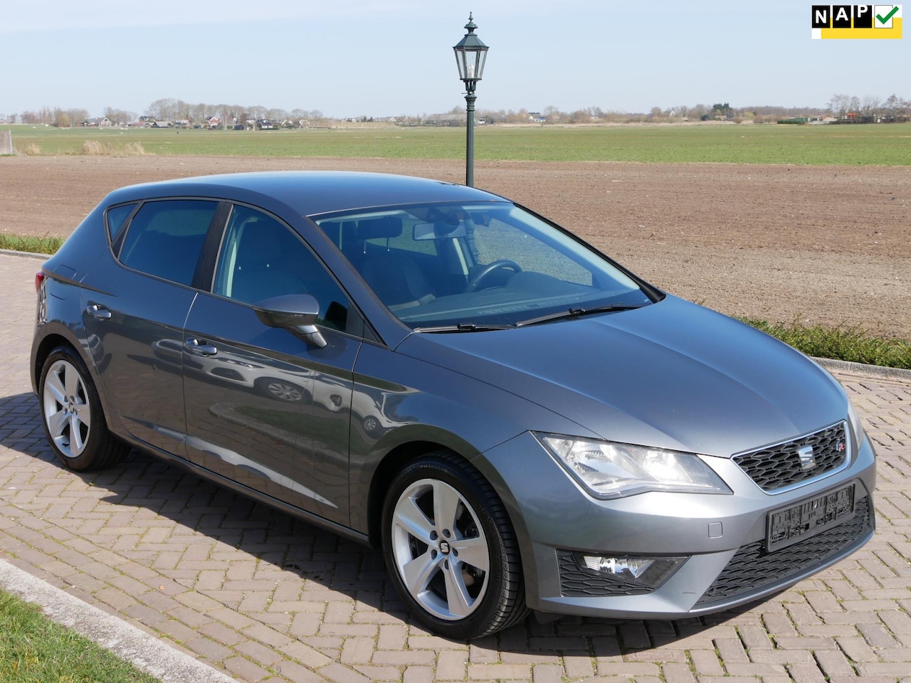 Seat Leon - 2.0 TDI FR SPORT AUT *MARGE** - AutoWereld.nl