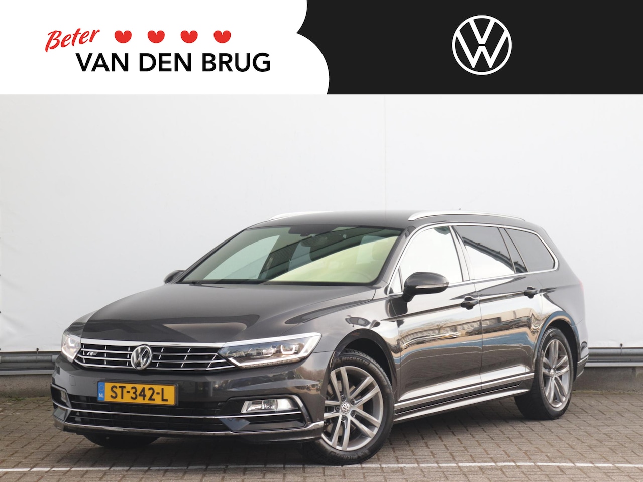 Volkswagen Passat Variant - 1.4 TSI Highline Business R | Leder | Navigatie | Trekhaak | Stoelverwarming | App-Connect - AutoWereld.nl