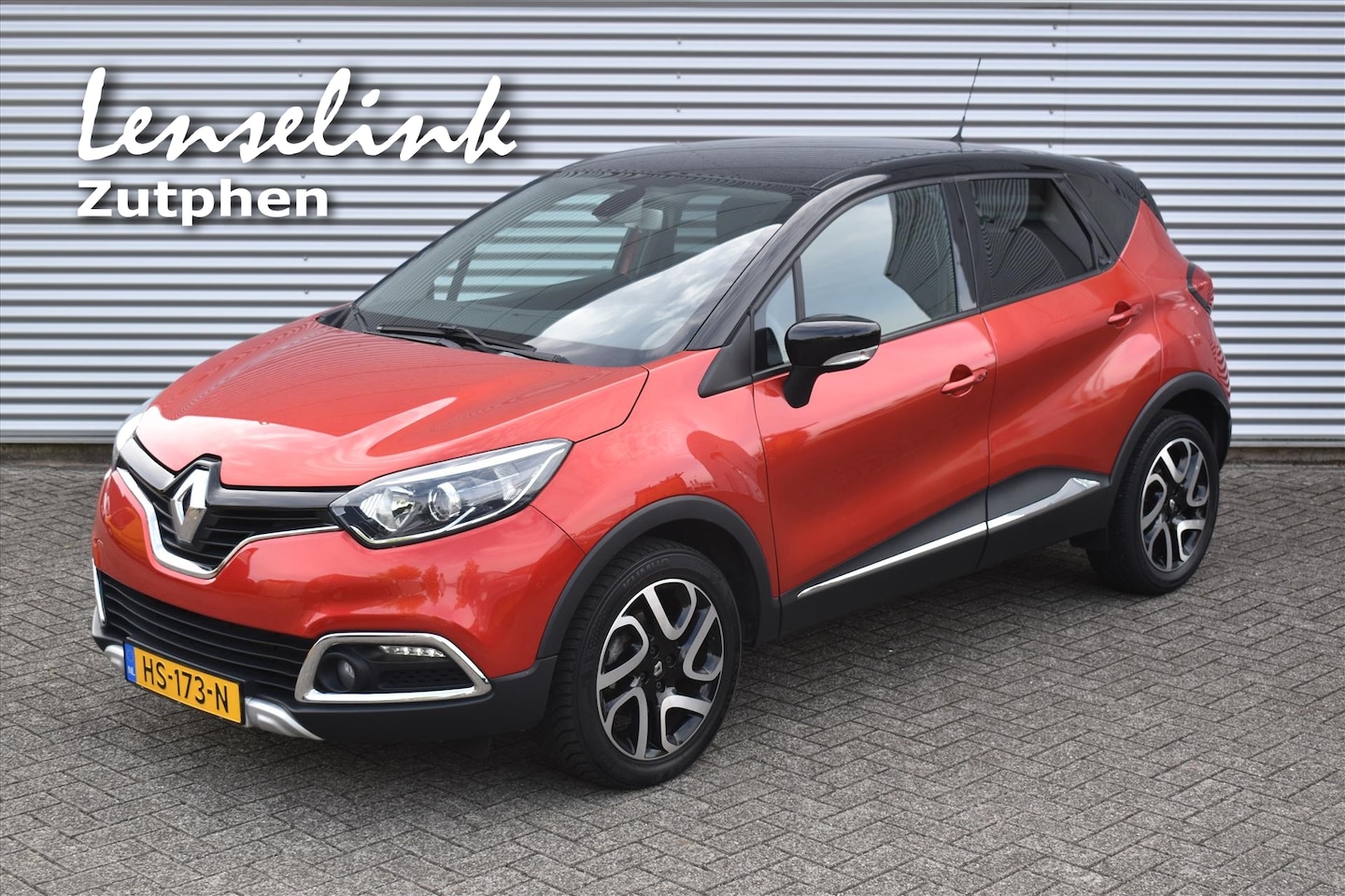 Renault Captur - 1.2 Tce Xmod | 1 jaar GARANTIE | Automaat | Leder | Camera | Navigatie | Incl 12 mnd BOVAG - AutoWereld.nl