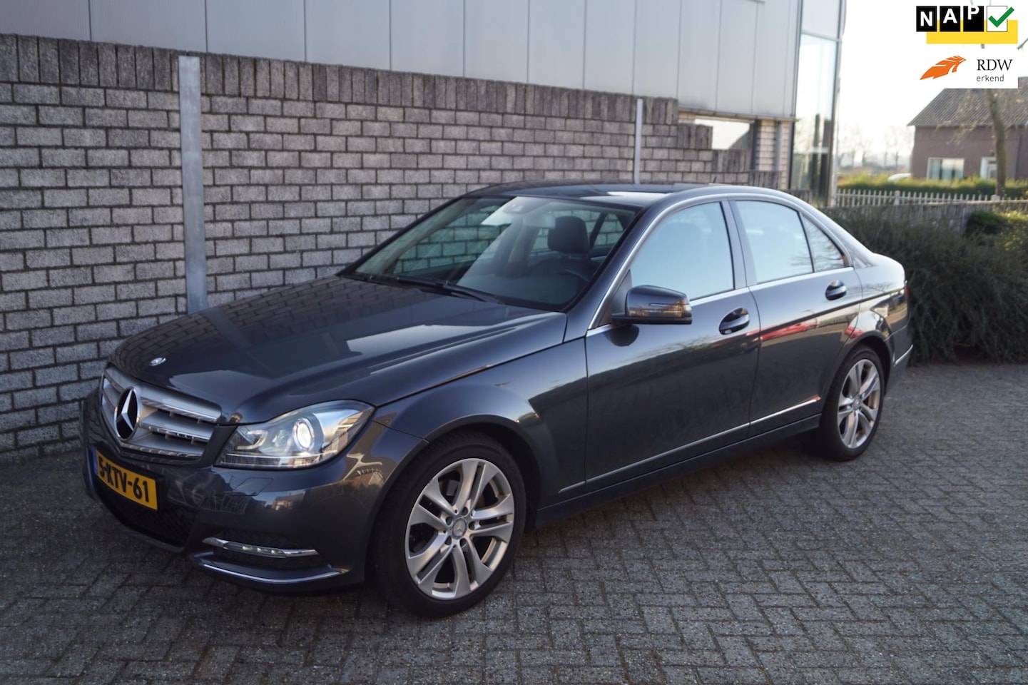 Mercedes-Benz C-klasse - 180 Ambition Avantgarde Sedan Autom 156PK Half Leder Navi Clima Cruise Xenon 2x PDC LMV NL - AutoWereld.nl