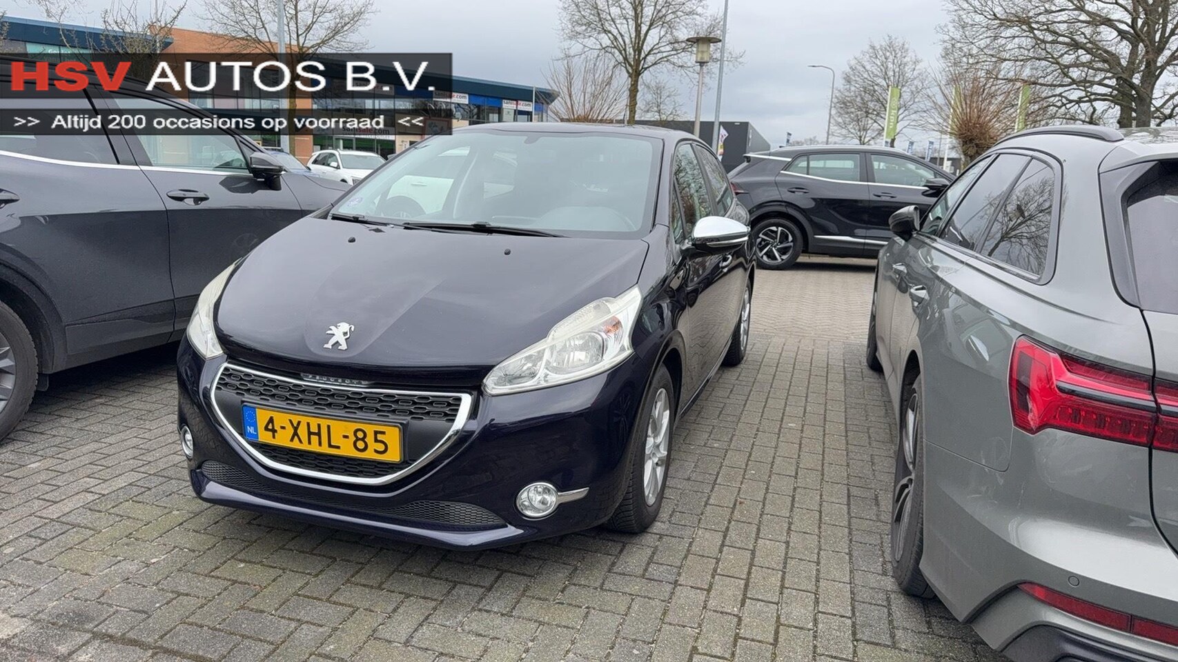 Peugeot 208 - 1.2 VTi Style airco LM 4-deurs org NL - AutoWereld.nl