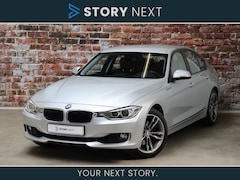 BMW 3-serie - Sedan 328i High Executive Automaat / Leder / Navigatie Professional / Parkeersensoren / Cl