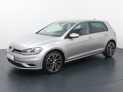 Volkswagen Golf - 1.0 TSI Comfortline Business | 110 PK | Adaptive Cruisecontrol | Stoelverwarming | Apple C