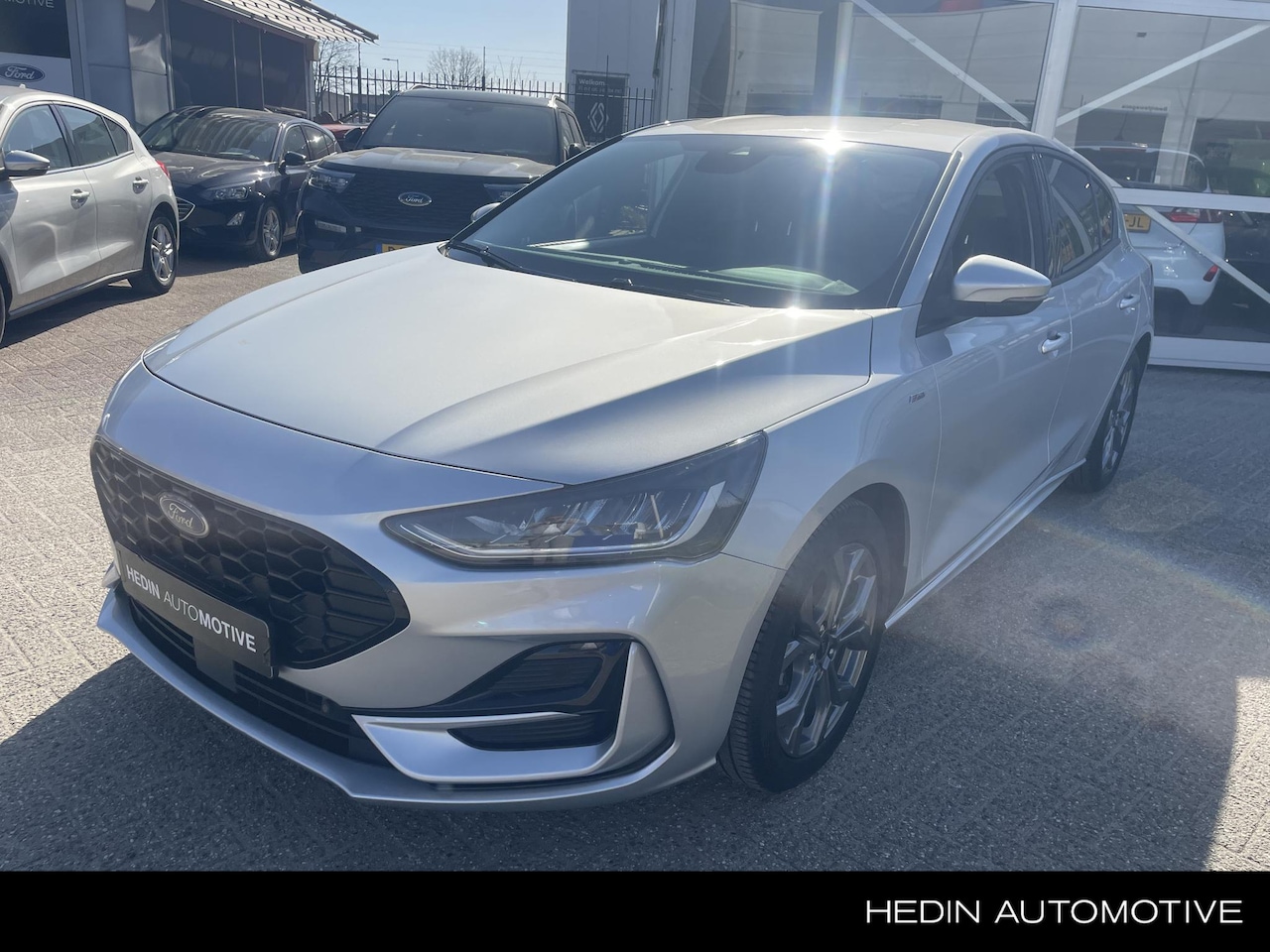 Ford Focus - 1.0 EcoBoost Hybrid ST-Line X Automaat | Draadloos Carplay | Navi | Camera | Keyless | - AutoWereld.nl