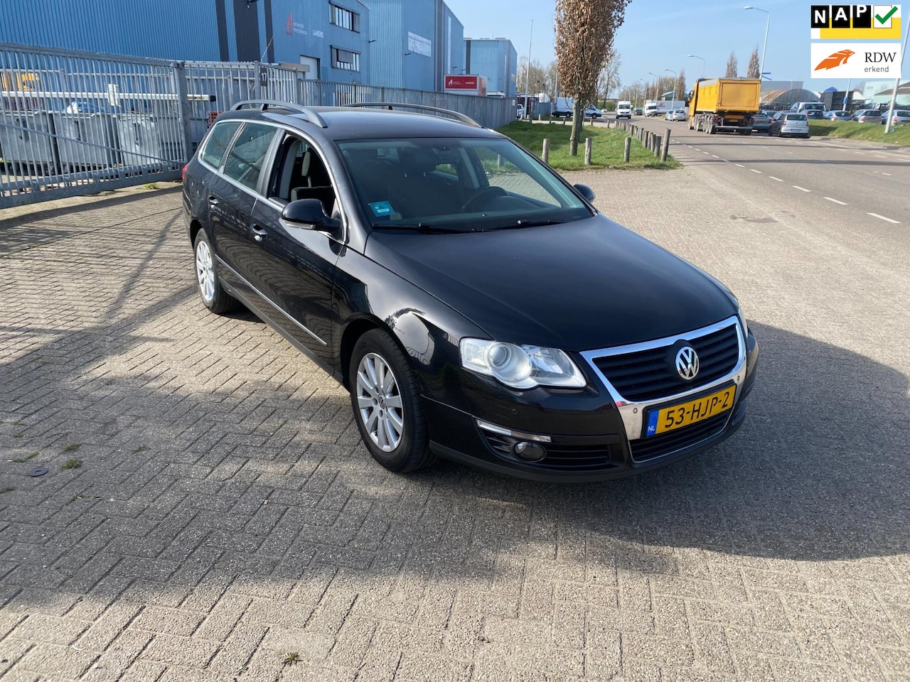 Volkswagen Passat Variant - 2.0 TDI Comfortline 2.0 TDI Comfortline - AutoWereld.nl