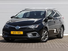 Toyota Auris Touring Sports - 1.8 Hybrid Executive Navi / Xenon