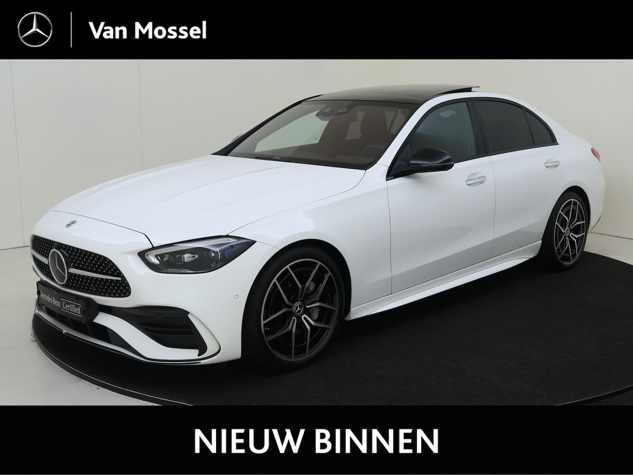 Mercedes-Benz C-klasse - 200 AMG Line / Night/ 19"/ Panorama schuifkanteldak/ Burmester/ sfeerverlichting/ 25000km! - AutoWereld.nl