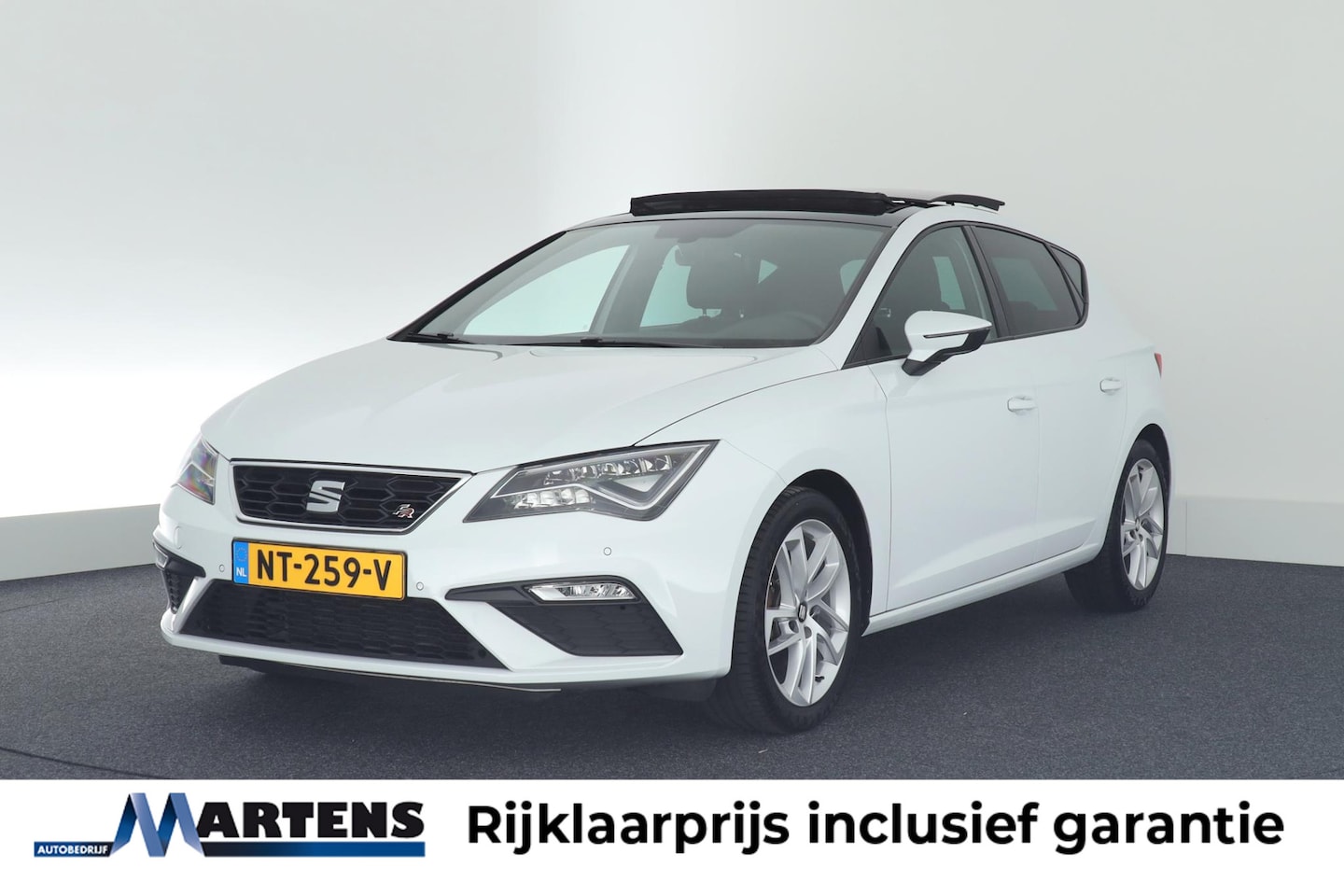 Seat Leon - 1.4 EcoTSI FR Led Camera Panoramadak Navigatie - AutoWereld.nl