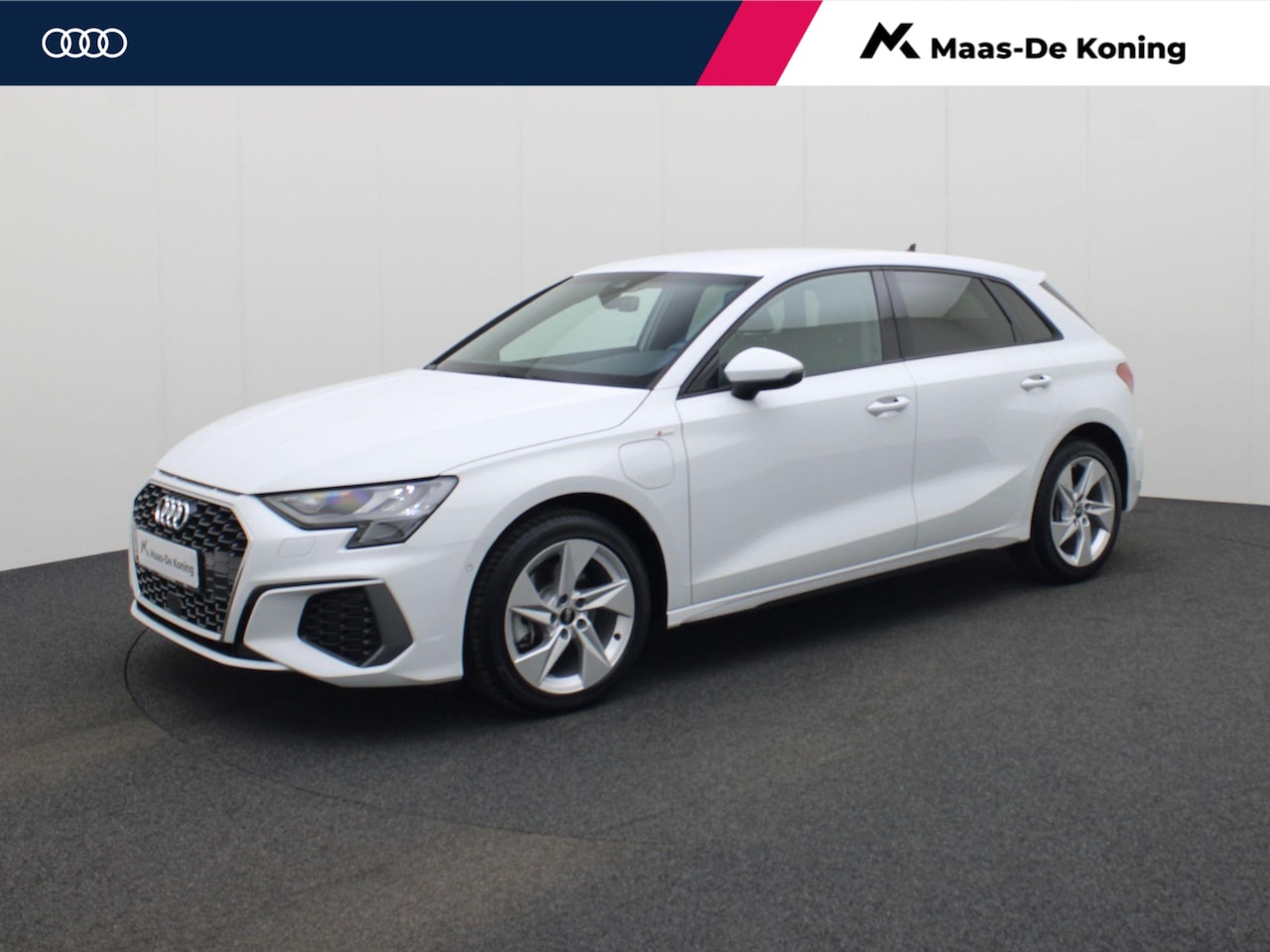 Audi A3 Sportback - 40 TFSIe 150kW/204PK S Line ext. · Navigatie · Leder · Drive select · Garantie tot april 2 - AutoWereld.nl