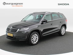 Skoda Kodiaq - 1.5 TSi 150 Pk Automaat Business Edition 7 Pers | Full LED | Panoramadak | Trekhaak | 18 I