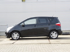 Toyota Verso S - 1.3 VVT-i Dynamic