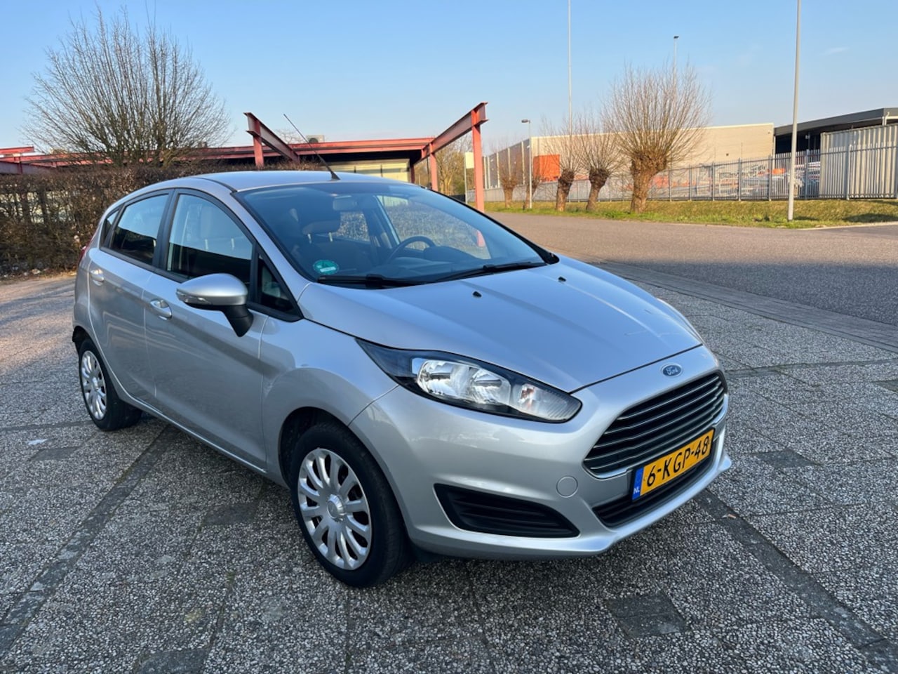 Ford Fiesta - 1.0 Champion 5d Airco Apk - AutoWereld.nl