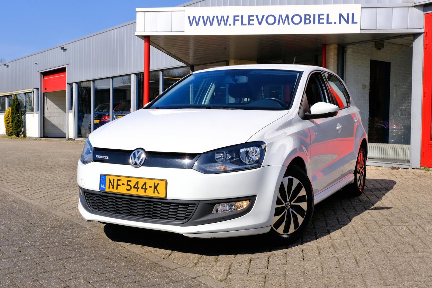 Volkswagen Polo - 1.0 BlueMotion Edition 5-drs Airco|Apple CarPlay|Cruise|LMV - AutoWereld.nl