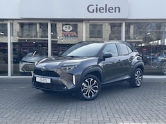 Toyota Yaris Cross - 1.5 Hybrid 130pk First Edition Plus | Stoel + Stuurverwarming, Groot scherm, Keyles, 17 in