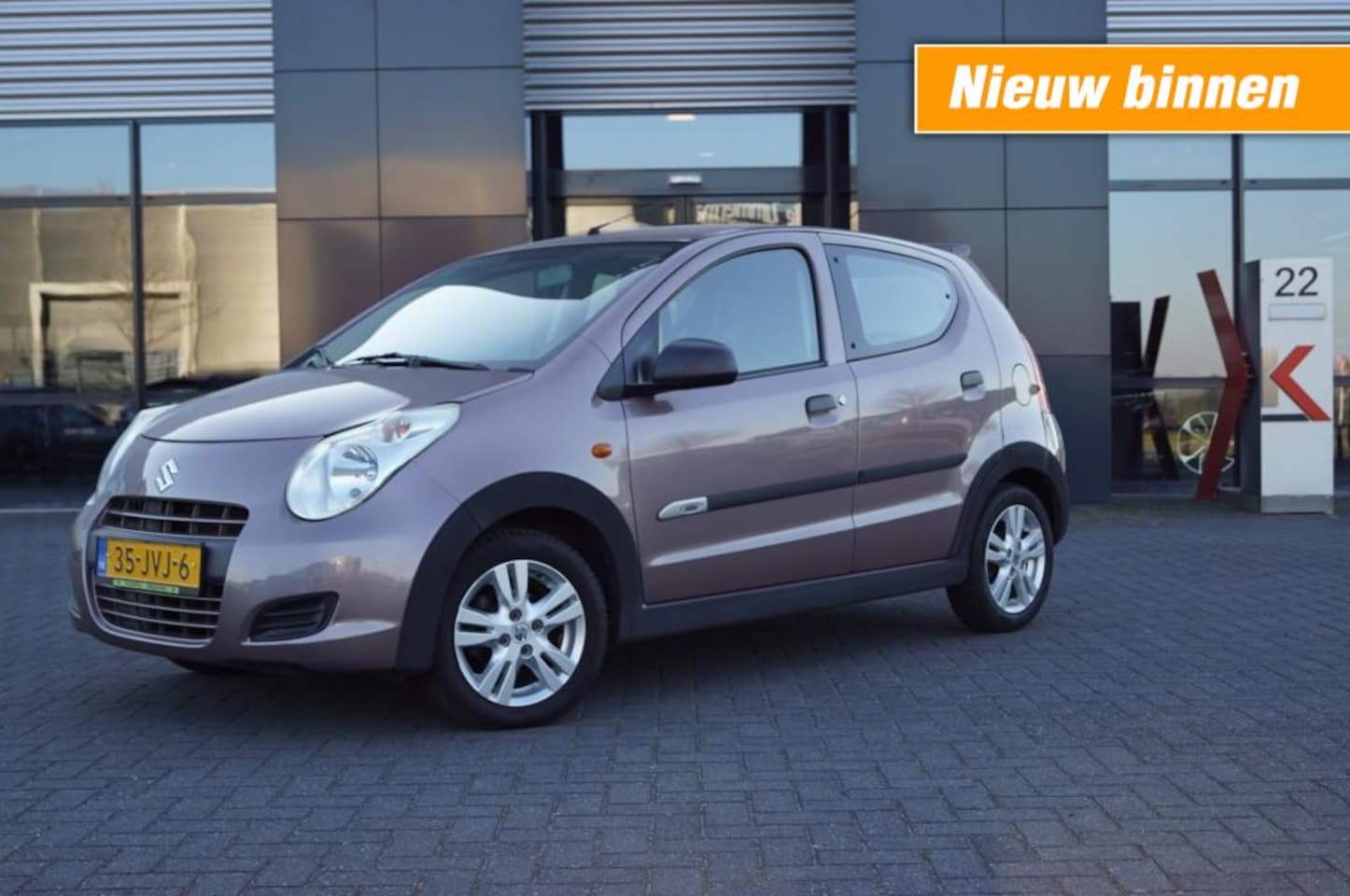 Suzuki Alto - 1.0 Exclusive / Airco / LM Velgen /  * * incl. nw. APK ! * * - AutoWereld.nl