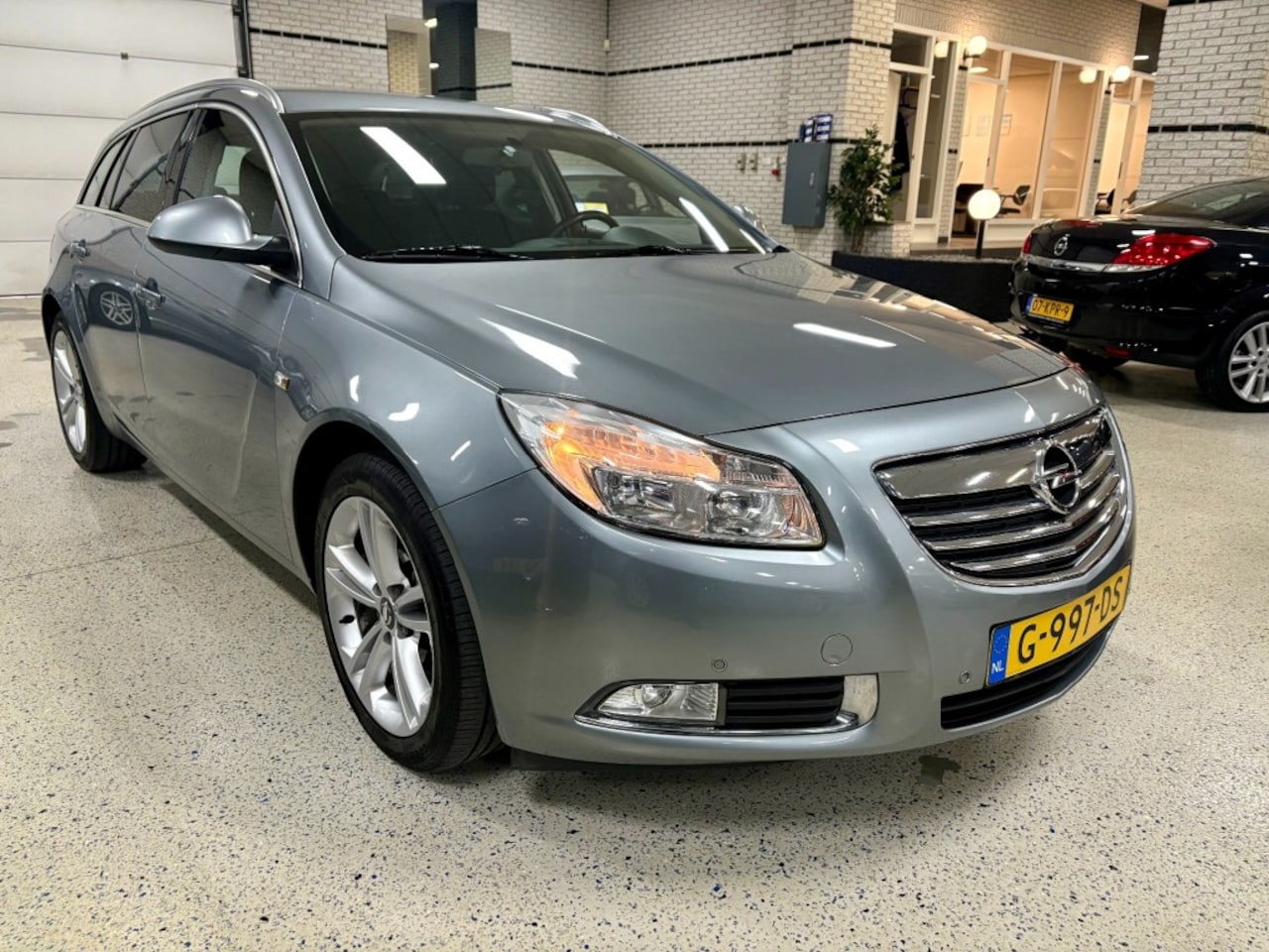 Opel Insignia - 2.0 CDTI ECOF. BNS+/ CLIMAT / CRUISE / TREKHAAK / 2X PDC - AutoWereld.nl