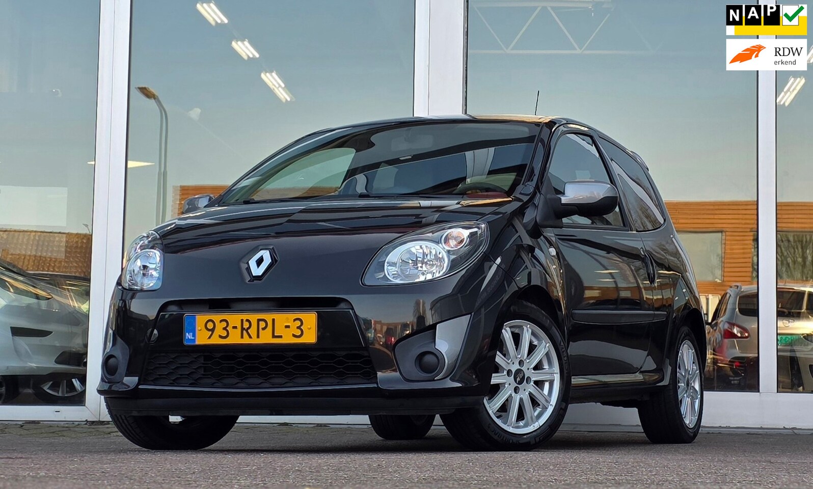 Renault Twingo - 1.2i 16V Collection 2e Eigenaar LM velgen Mooi! - AutoWereld.nl