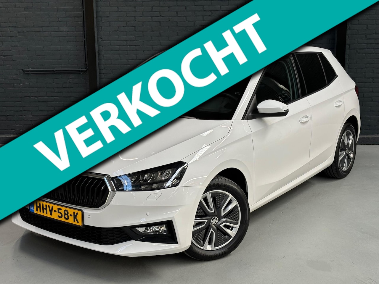 Skoda Fabia - 5-deurs 1.0 (110 pk) Ambition automaat - adaptive cruise - camera - stoelverwarming - AutoWereld.nl