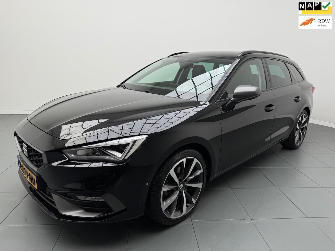 Seat Leon Sportstourer - 1.5 eTSI FR Launch Edition 150 Pk Automaat Airco Navi Xenon Pdc Nap - AutoWereld.nl