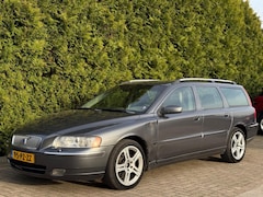 Volvo V70 - 2.5T Summum LPG G3 Trekhaak