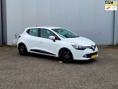 Renault Clio - 1.2 Collection / Airco / Navi / Dealer onderhouden