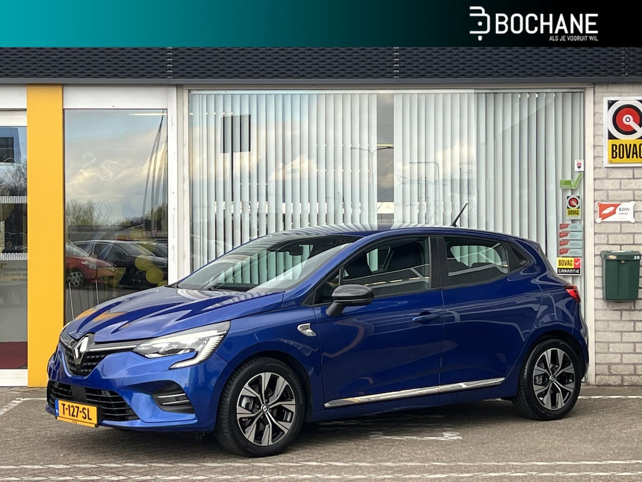 Renault Clio - 1.6 E-Tech Hybrid 140 Limited | Trekhaak | Navigatie | Achteruitrijcamera | Parkeersensore - AutoWereld.nl