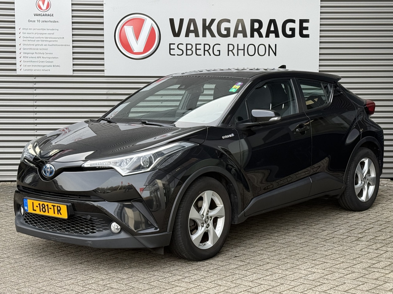 Toyota C-HR - 1.8 Hybrid Dynamic NAVI/CAMERA - AutoWereld.nl