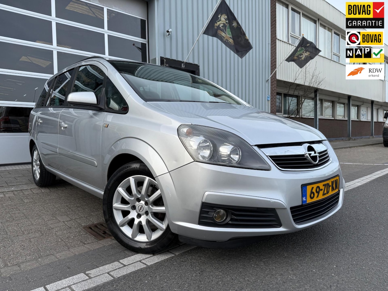 Opel Zafira - 1.8 Temptation LMV-16/AIRCO/TREKHAAK*7-Persoons* - AutoWereld.nl