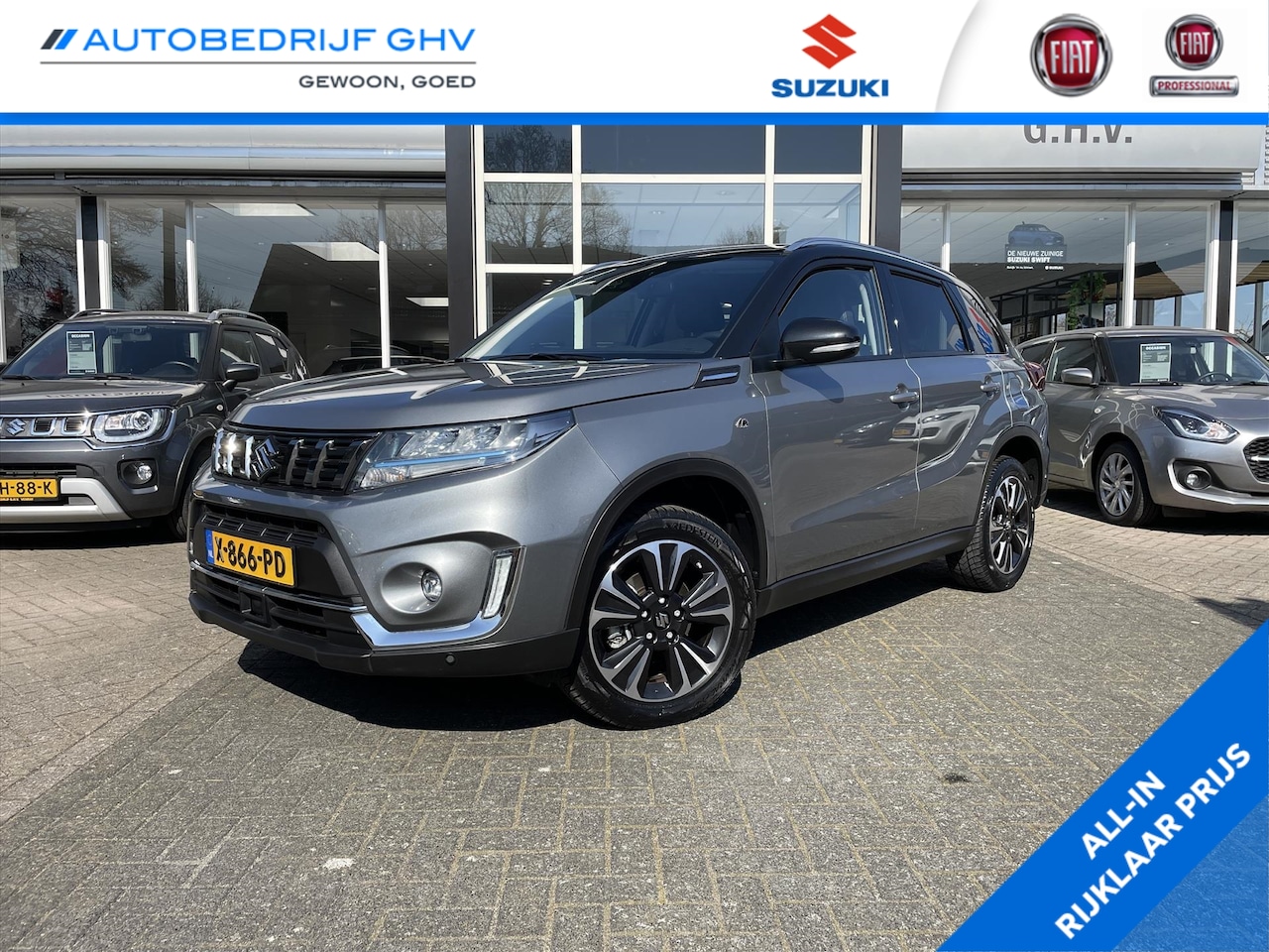 Suzuki Vitara - 1.5 Hybrid 115PK Style Automaat | Trekhaak | - AutoWereld.nl